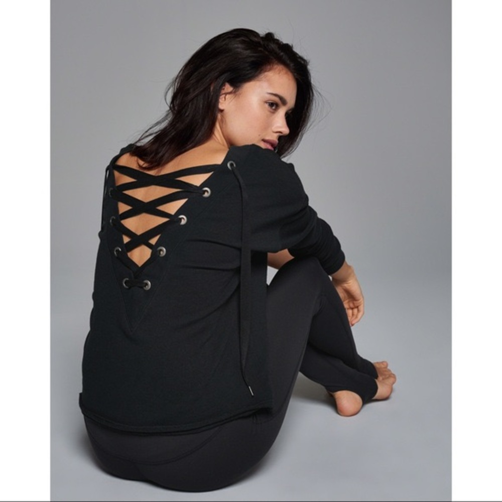 Abercrombie&Fitch lace up sweatshirt